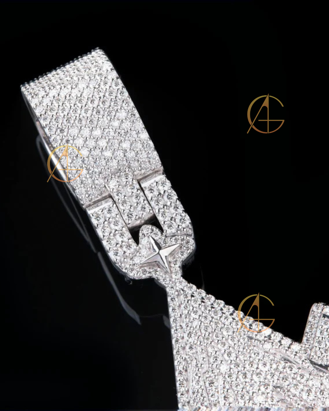 VVS1 Clarity Moissanite - Handmade Hip Hop Pendant by Auren
