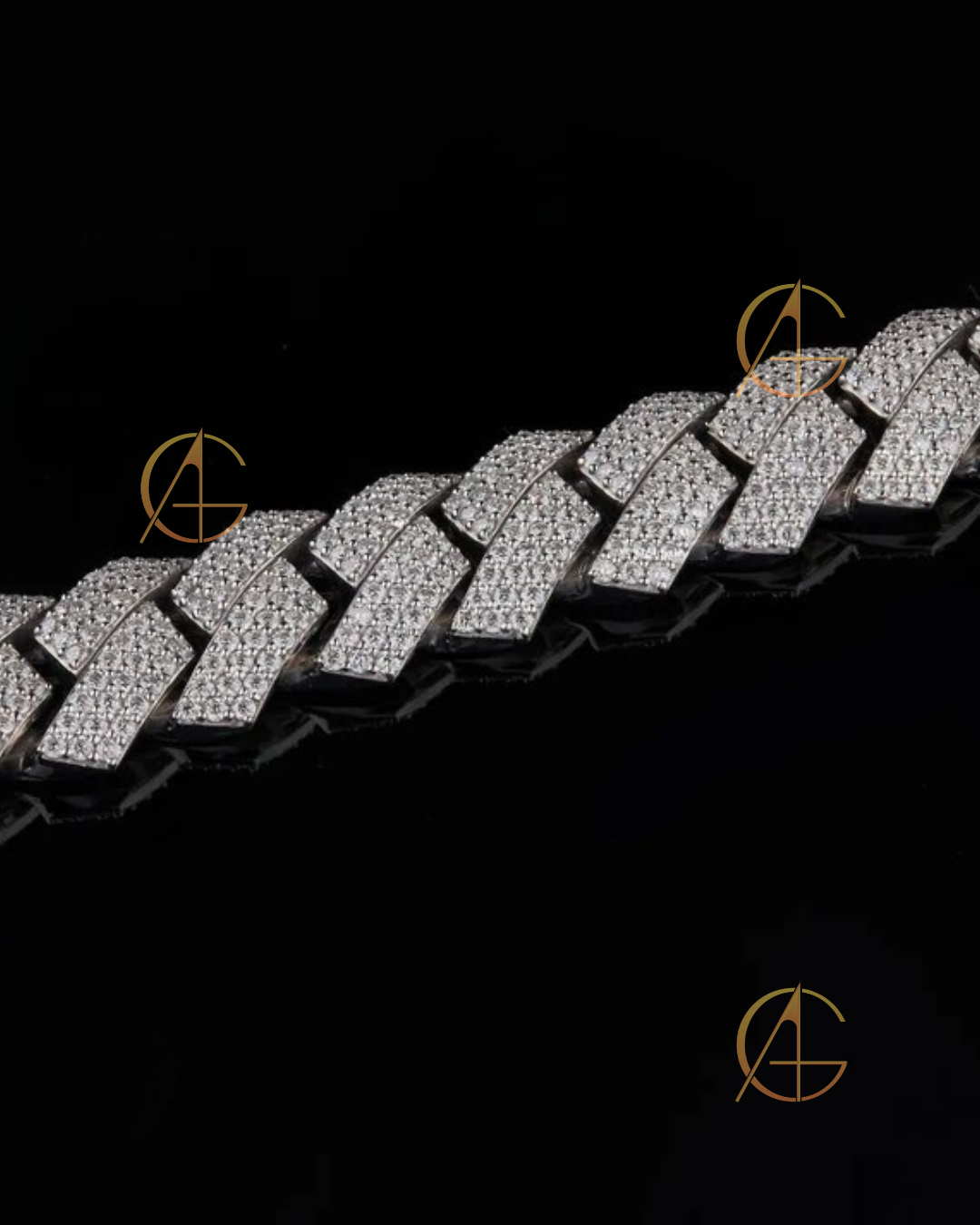 Auren Moissanite Cuban Chain – Men’s Luxury Custom Logo Diamond Necklace
