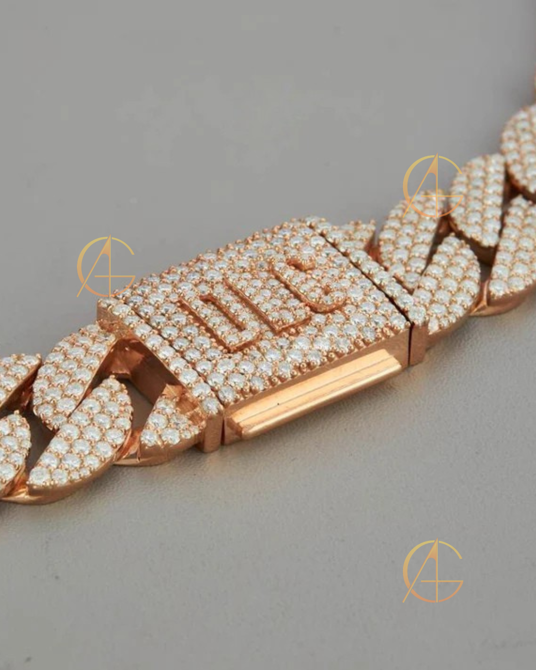 Luxury Prong Cuban Link Chain - Handcrafted Moissanite Diamond Necklace By Auren