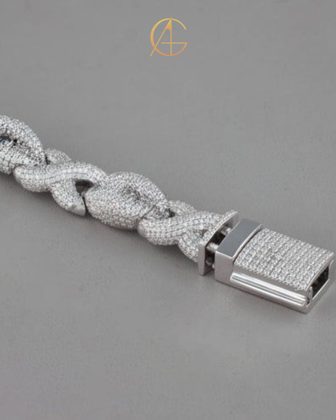 Trandy Custom Moissanite Diamond Cuban Bracelet Jewelry by Auren Gems
