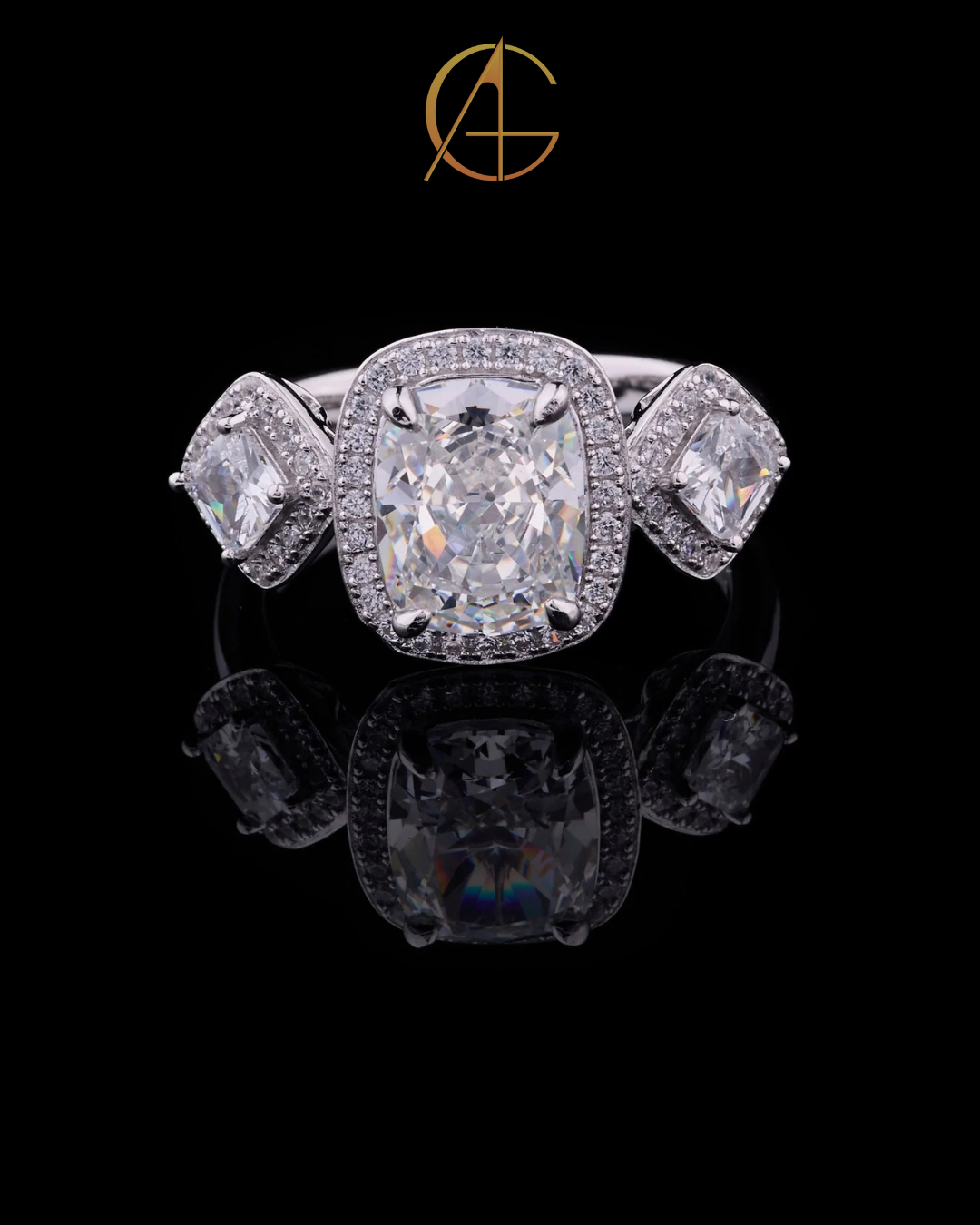 3.00 CT Exquisite Cushion Cut Moissanite Diamond Halo Ring with Trapezoid Side Stones