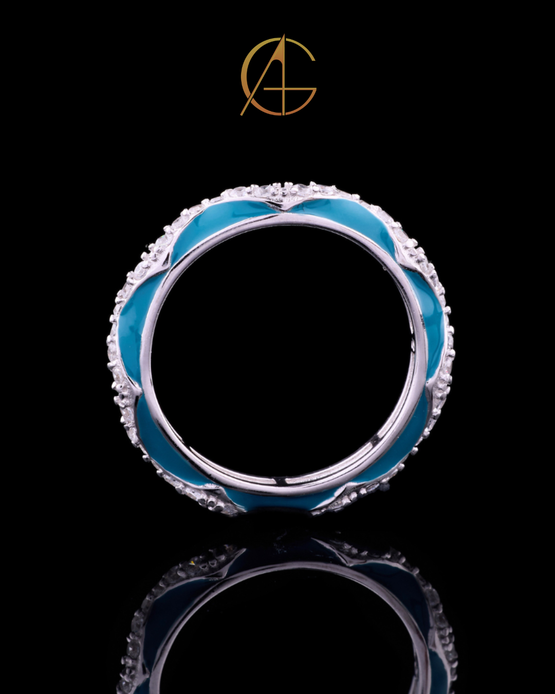 0.25 TCW Wave Pattern Moissanite Round Diamond Band with Modern Ocean Inspired Sparkle