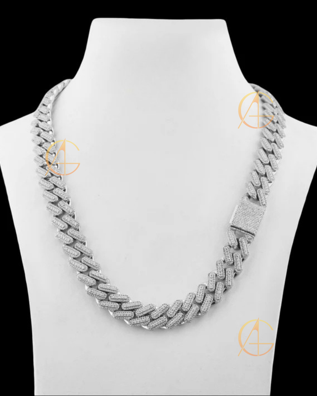 Customizable Moissanite Prong Chain - Luxury Diamond Cuban Link Necklace