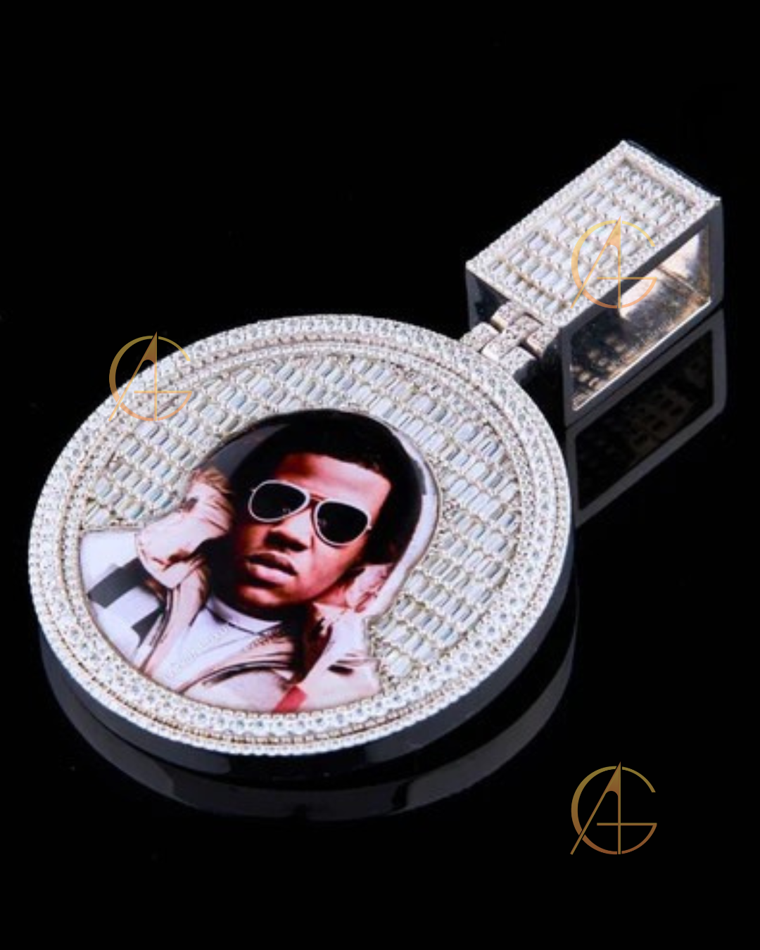 Custom Iced Out Hourglass Pendant - 925 Silver VVS1 Moissanite Spinner By Auren