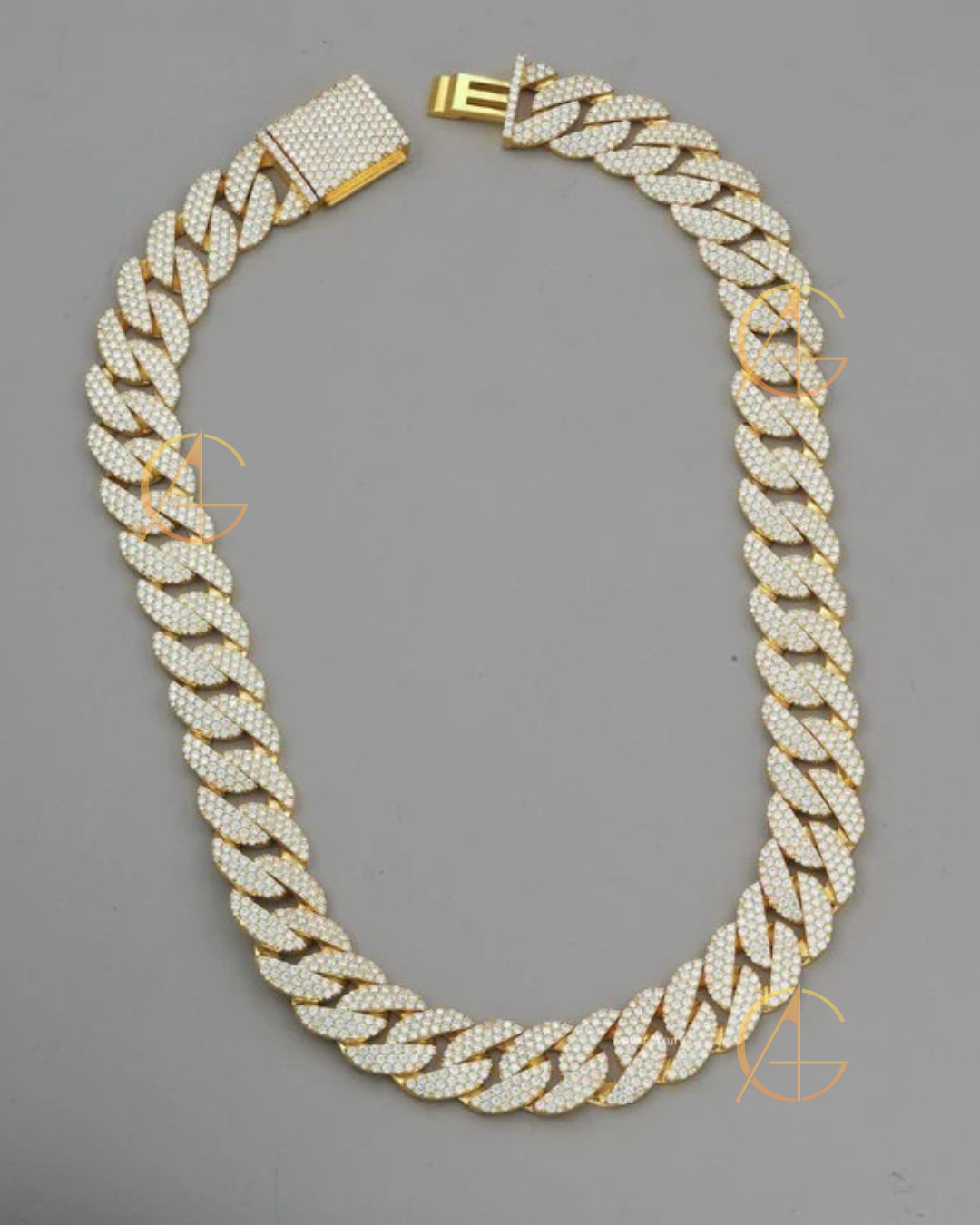 Designer Prong Cuban Chain Necklace - Handcrafted Moissanite Diamond Jewelry