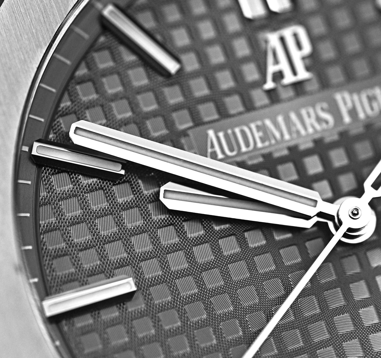 Audemars Piguet Royal Oak - Image 7
