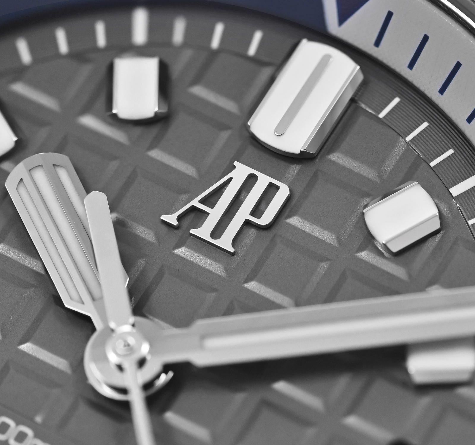 Audemars Piguet Royal Oak Offshore - Image 6